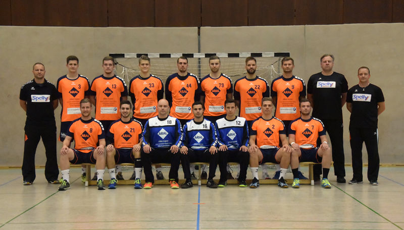 Datei:1. Herrenmannschaft Handballfreunde Helmstedt-Büddenstedt 2017-2018.jpg