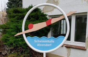 Schwimmhalle Alversdorf Werbeschild.jpg